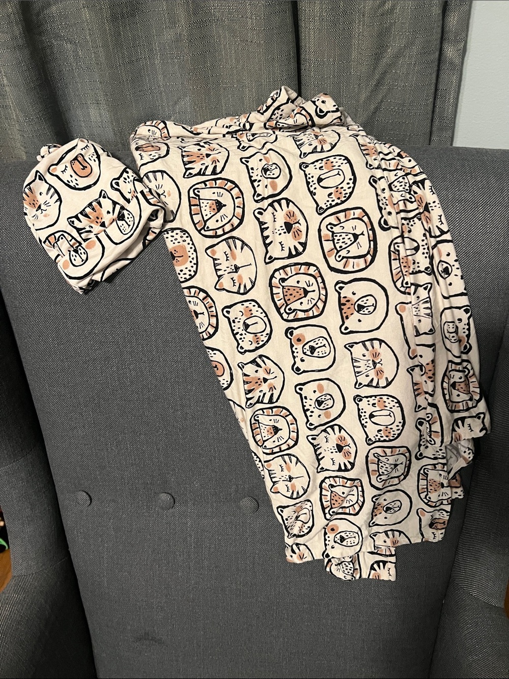 Lions, Tigers and Bears swaddle and beanie